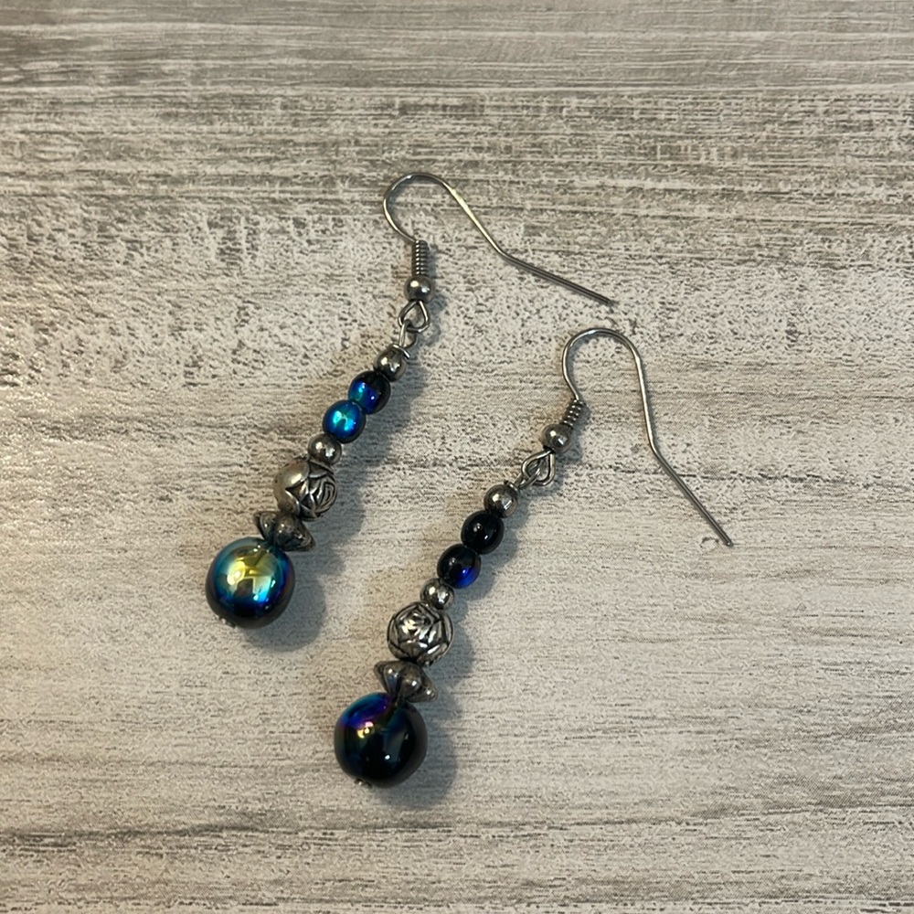 Women’s Iridescent Bead Dangle Earrings